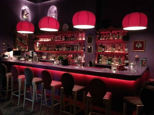 Bar Lola Mykonos - Guía de vida nocturna de Mykonos