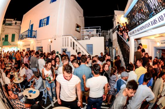 Best time to avoid crowds in Mykonos