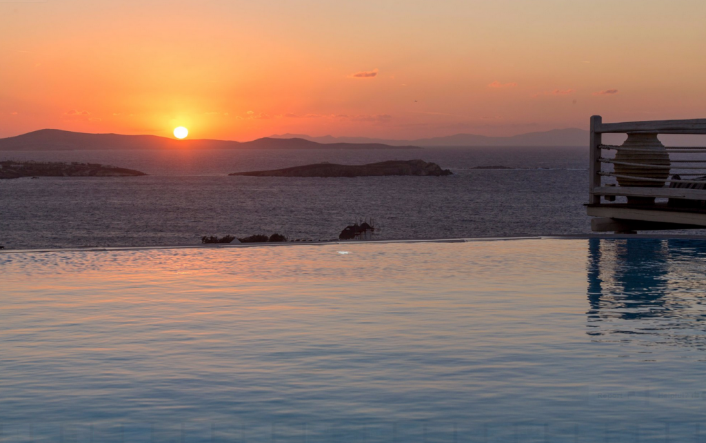 Best Mykonos hotels with infinity pools - Infinity pool at Vencia Boutique Hotel