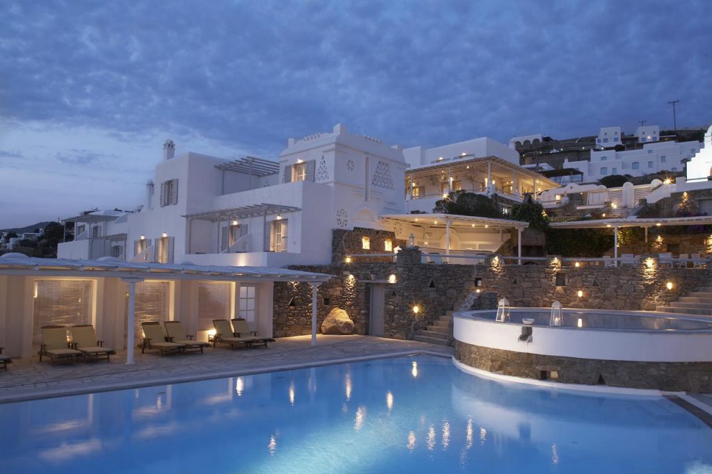 Meilleurs hôtels de Mykonos pour les célibataires - Porto Mykonos Hotel