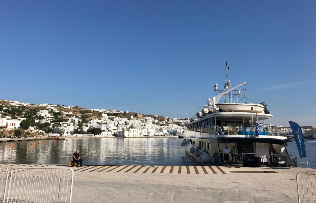 Another view of the Seajet at the port of Mykonos