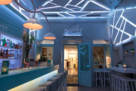 Alley Cocktail Bar Mykonos - Mykonos Nachtleben Guide